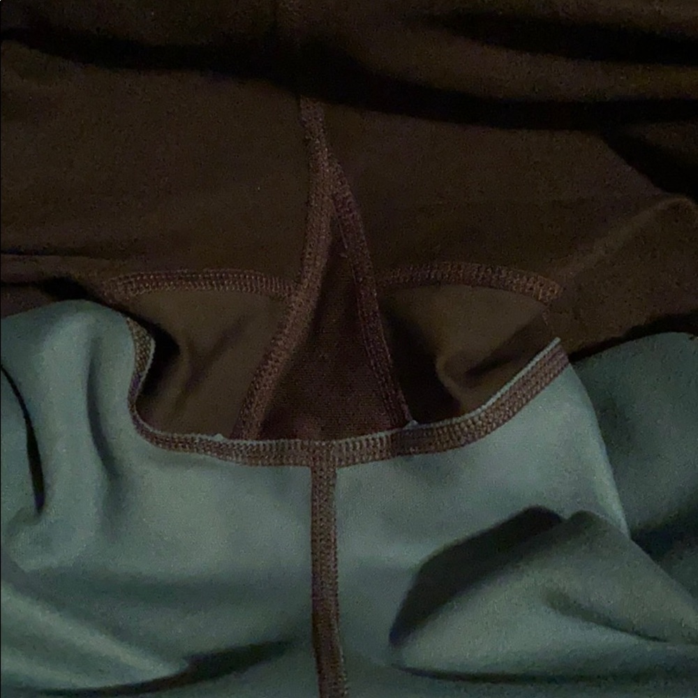 Like NEW! Athleta Traverse Frost Tights - Picture 5 of 10